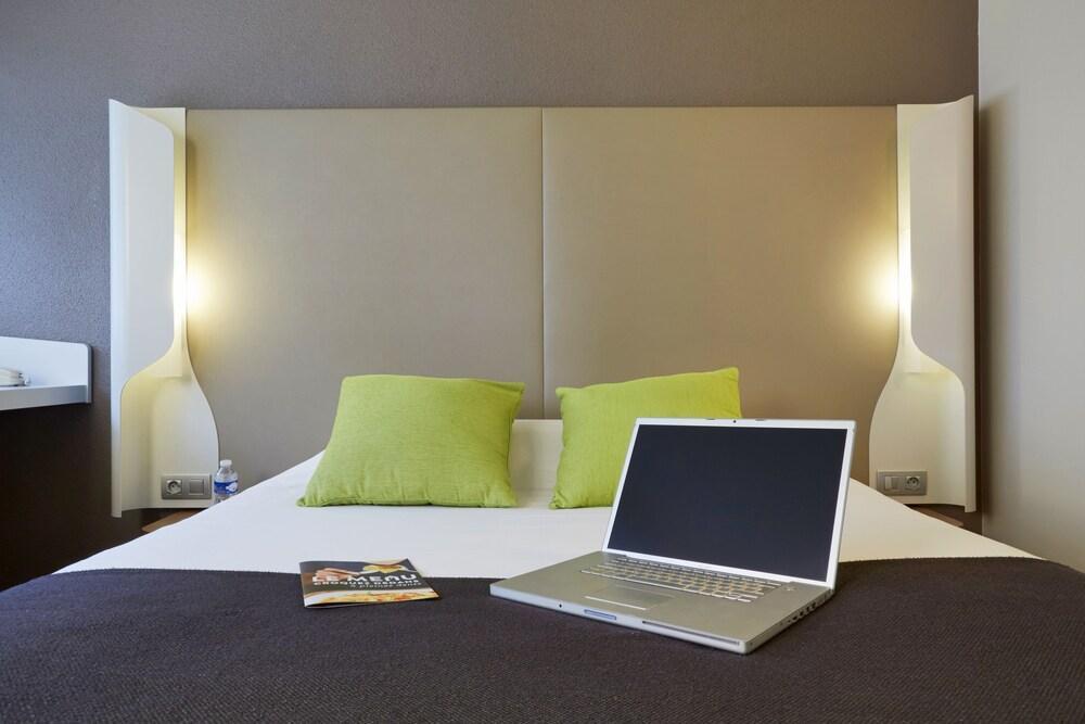 B&B Hotel Roissy - Saint Witz Ex-Campanile Roissy - Saint Witz Eksteriør billede