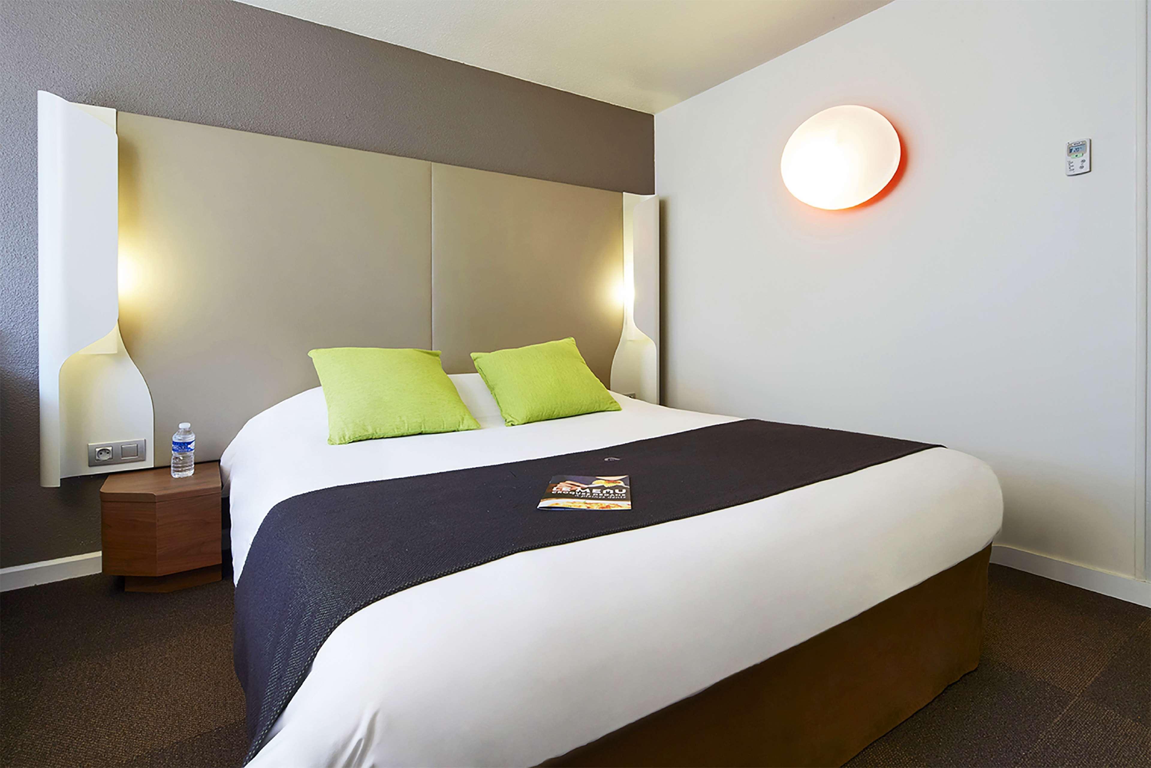 B&B Hotel Roissy - Saint Witz Ex-Campanile Roissy - Saint Witz Eksteriør billede